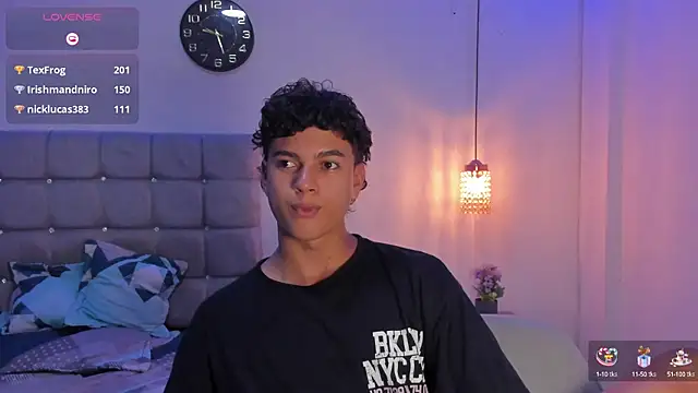 Santy Stump online show from 15, 9, 2025