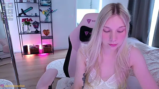 Snapshot of SabrinaRosed chatting on 18, 5, 2026 SabrinaRosed online show from 18, 5, 2026