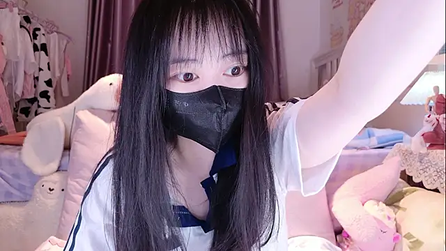 love-uiui online show from 18, 11, 2025