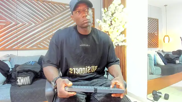 Snapshot of MarcusBlack_ chatting on 11, 10, 2025 MarcusBlack online show from 11, 10, 2025