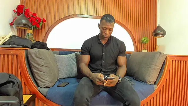 Snapshot of MarcusBlack_ chatting on 22, 10, 2025 MarcusBlack online show from 22, 10, 2025