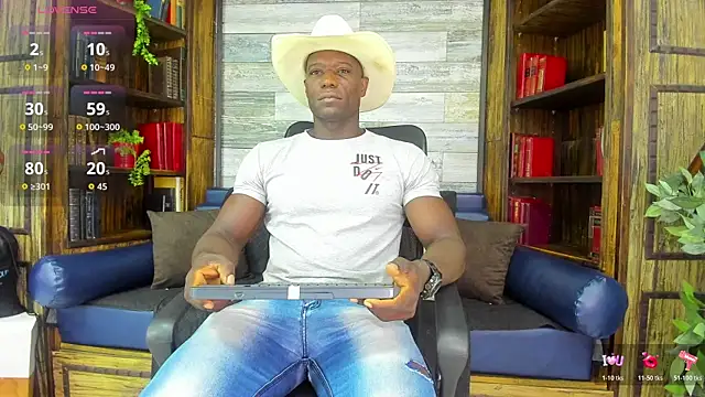 Snapshot of MarcusBlack_ chatting on 7, 1, 2026 MarcusBlack online show from 7, 1, 2026