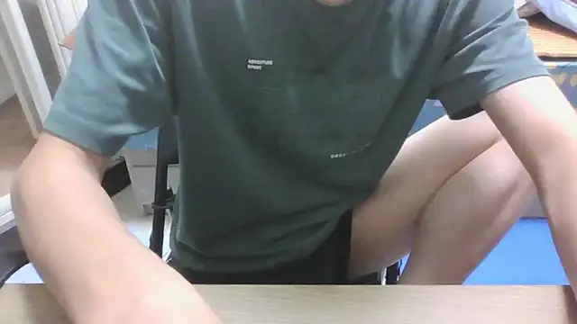 Snapshot of yzy_22_fun chatting on 17, 5, 2026 yzy 22 fun online show from 17, 5, 2026