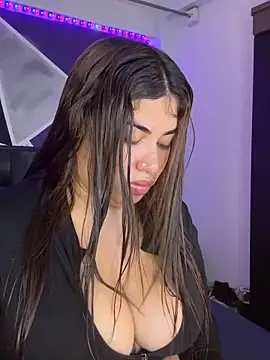 jazminslut online show from 17, 6, 2026