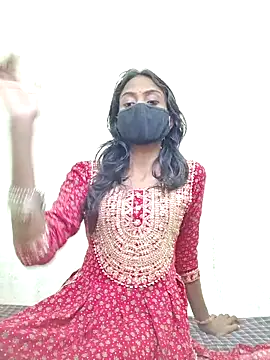 Snapshot of Riya_R24 chatting on 6, 11, 2025 Riya R24 online show from 6, 11, 2025