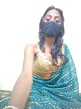 Snapshot of Riya_R24 chatting on 8, 11, 2025 Riya R24 online show from 8, 11, 2025