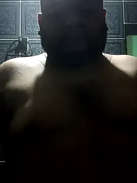 Snapshot of Osogaypardo chatting on 2, 10, 2025 Osogaypardo online show from 2, 10, 2025