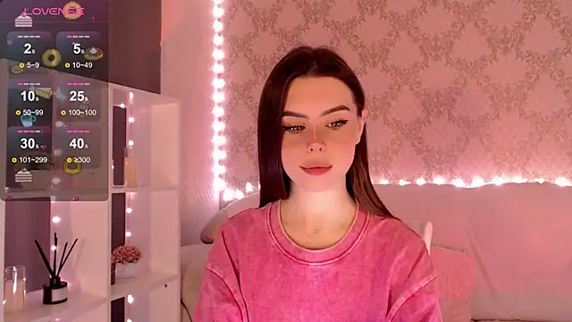 Snapshot of HolyMiax chatting on 22, 9, 2025 HolyMiax online show from 22, 9, 2025