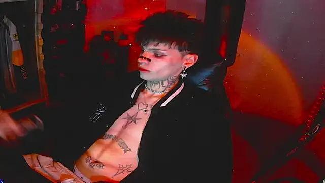 Snapshot of prince_x_dark chatting on 4, 11, 2025 prince x dark online show from 4, 11, 2025