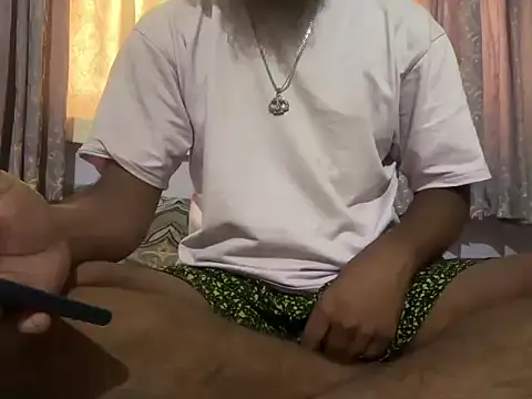 Snapshot of Matt6102 chatting on 9, 10, 2025 Matt6102 online show from 9, 10, 2025