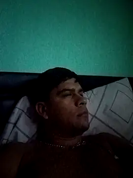 Snapshot of Axel23Vzla chatting on 12, 10, 2025 Axel23Vzla online show from 12, 10, 2025