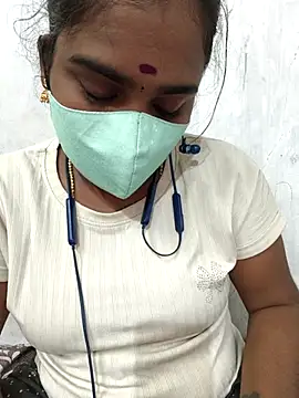 Snapshot of Tamil_riyalini12 chatting on 9, 9, 2025 Tamil riyalini12 online show from 9, 9, 2025