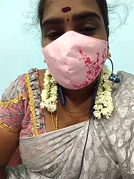 Snapshot of Tamil_riyalini12 chatting on 23, 9, 2025 Tamil riyalini12 online show from 23, 9, 2025