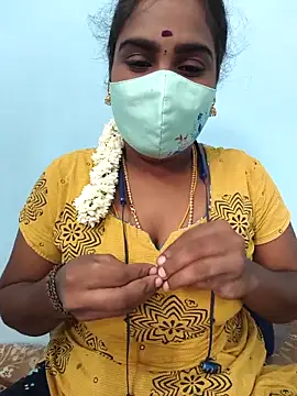 Snapshot of Tamil_riyalini12 chatting on 24, 9, 2025 Tamil riyalini12 online show from 24, 9, 2025