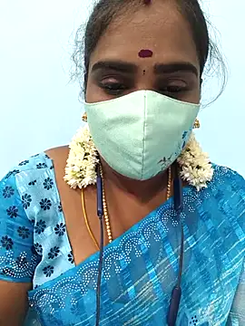 Snapshot of Tamil_riyalini12 chatting on 28, 9, 2025 Tamil riyalini12 online show from 28, 9, 2025