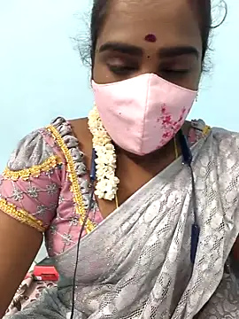 Snapshot of Tamil_riyalini12 chatting on 22, 10, 2025 Tamil riyalini12 online show from 22, 10, 2025