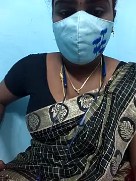 Snapshot of Tamil_riyalini12 chatting on 23, 10, 2025 Tamil riyalini12 online show from 23, 10, 2025