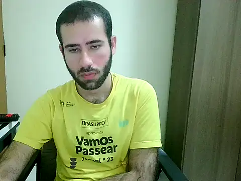 Snapshot of fthrfthr chatting on 18, 10, 2025 fthrfthr online show from 18, 10, 2025