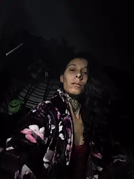 Snapshot of DarkAngelz1 chatting on 27, 11, 2025 DarkAngelz1 online show from 27, 11, 2025