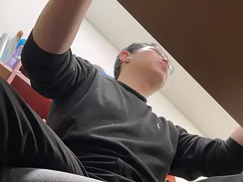 Snapshot of suwonsub chatting on 13, 11, 2025 suwonsub online show from 13, 11, 2025