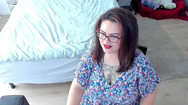 Snapshot of Squirt_Kimm chatting on 13, 11, 2025 Squirt Kimm online show from 13, 11, 2025