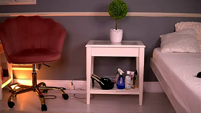 Snapshot of LucyxRios chatting on 20, 11, 2025 LucyxRios online show from 20, 11, 2025