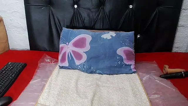 babyotria online show from 9, 9, 2025