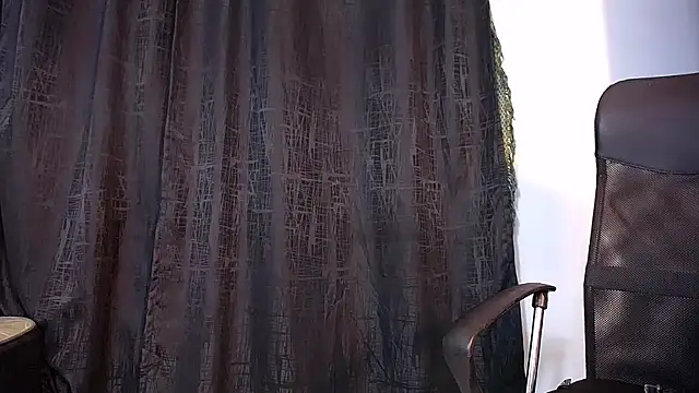 Snapshot of Joan_silva chatting on 1, 11, 2025 Joan silva online show from 1, 11, 2025