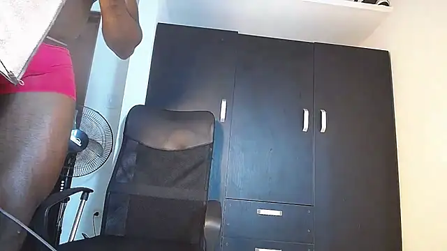 Snapshot of Joan_silva chatting on 9, 11, 2025 Joan silva online show from 9, 11, 2025