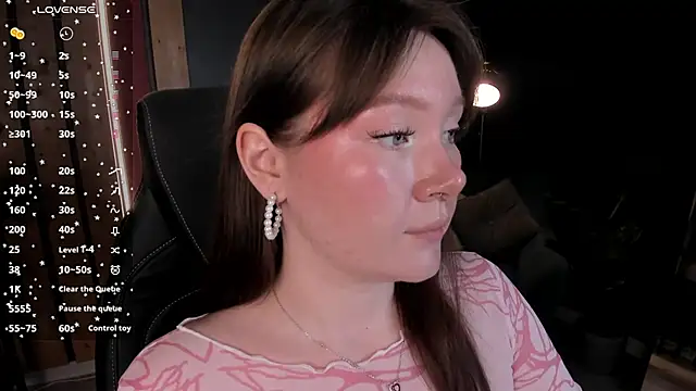 Snapshot of Ash_Hasmy chatting on 17, 12, 2025 Ash Hasmy online show from 17, 12, 2025