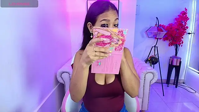Snapshot of Katty_rounds chatting on 2, 10, 2025 Katty rounds online show from 2, 10, 2025