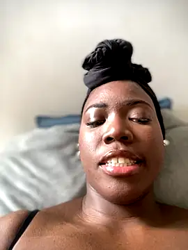 Alexia 24 online show from 23, 11, 2025