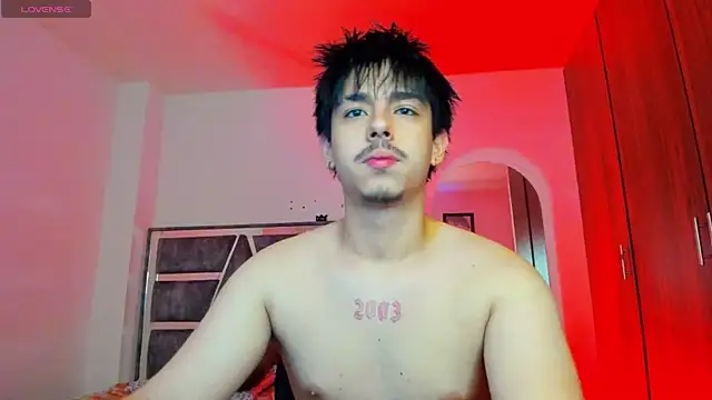 Snapshot of Maximo_Miller chatting on 25, 7, 2026 Maximo Miller online show from 25, 7, 2026