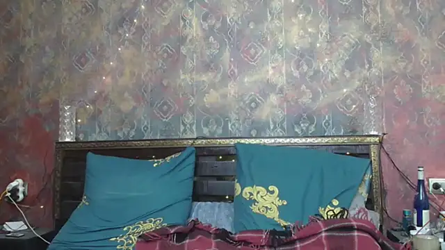 Snapshot of Susie_su chatting on 6, 11, 2025 Susie su online show from 6, 11, 2025