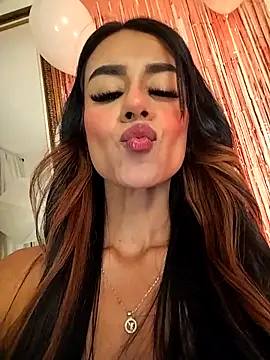 Snapshot of Juliana_Xander chatting on 16, 11, 2025 Juliana Xander online show from 16, 11, 2025