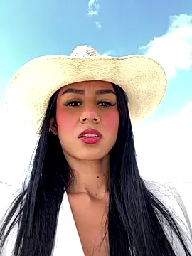 Snapshot of Juliana_Xander chatting on 15, 12, 2025 Juliana Xander online show from 15, 12, 2025