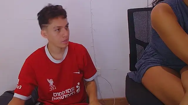 Snapshot of Aria_Arthur chatting on 11, 9, 2025 Aria Arthur online show from 11, 9, 2025