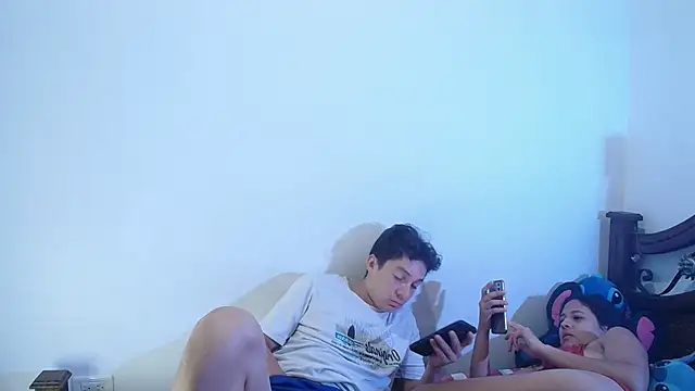 Snapshot of Aria_Arthur chatting on 8, 11, 2025 Aria Arthur online show from 8, 11, 2025