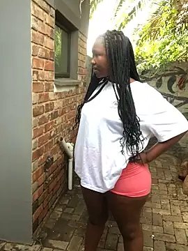 MissREAHx online show from 1, 11, 2025