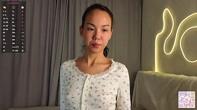 Snapshot of AlodiaAxley chatting on 17, 10, 2025 AlodiaAxley online show from 17, 10, 2025