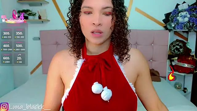 Snapshot of Luna_blackk chatting on 22, 12, 2025 Luna blackk online show from 22, 12, 2025