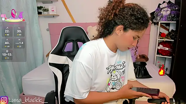 Snapshot of Luna_blackk chatting on 31, 1, 2026 Luna blackk online show from 31, 1, 2026