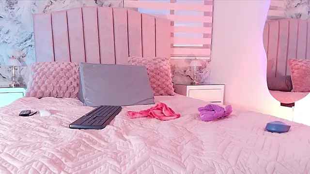 celeste moonx online show from 25, 11, 2025