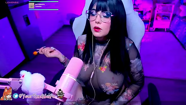 AlyssaRomanova online show from 8, 11, 2025