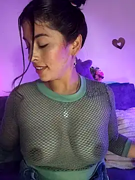 Fox Roxxan online show from 11, 4, 2026