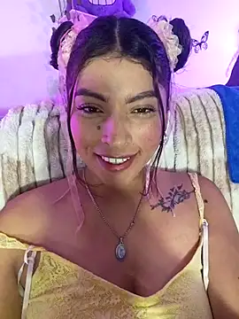 Snapshot of Fox_Roxxan chatting on 28, 6, 2026 Fox Roxxan online show from 28, 6, 2026