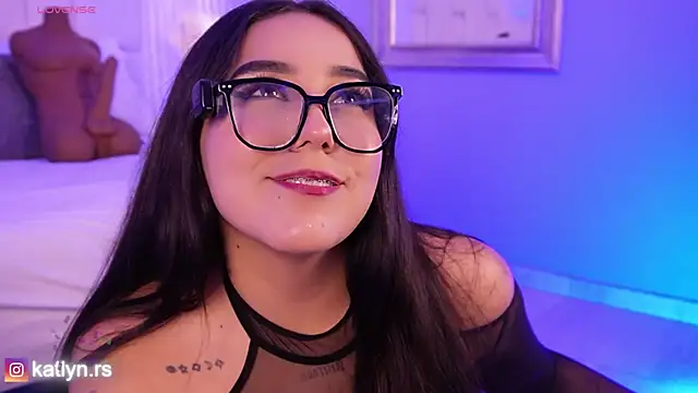 KatlynRous online show from 17, 7, 2026
