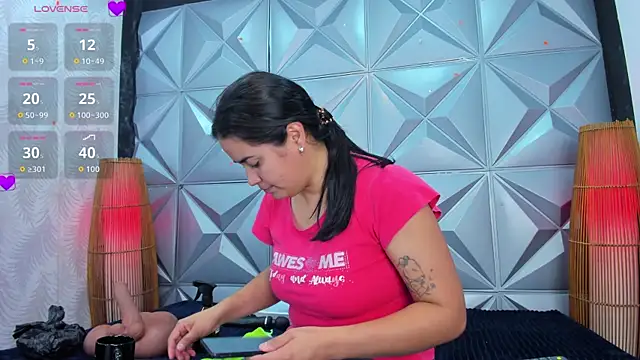 Snapshot of GreciaFox1 chatting on 21, 11, 2025 GreciaFox1 online show from 21, 11, 2025