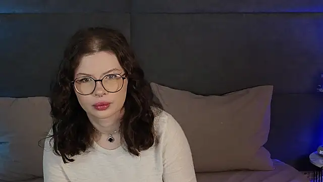 Snapshot of RianaRey chatting on 1, 6, 2026 RianaRey online show from 1, 6, 2026