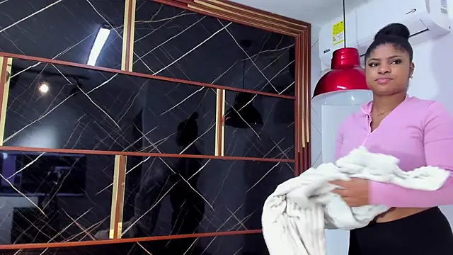 HannyThompson online show from 15, 4, 2026